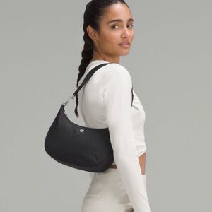 LULULEMON Adjustable mini shoulder bag 3L NWOT